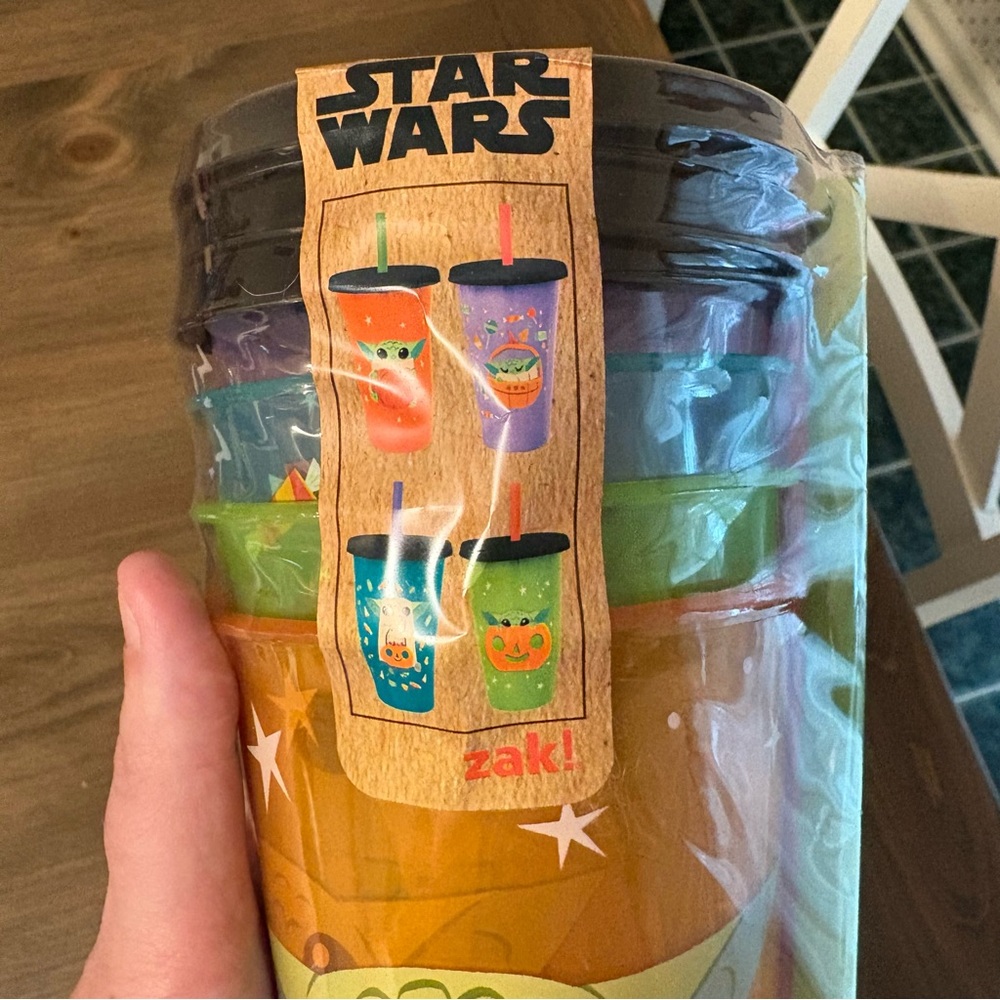 Zak! Star Wars 4-Pack Tumblers with Straws - Picture 7 of 8
